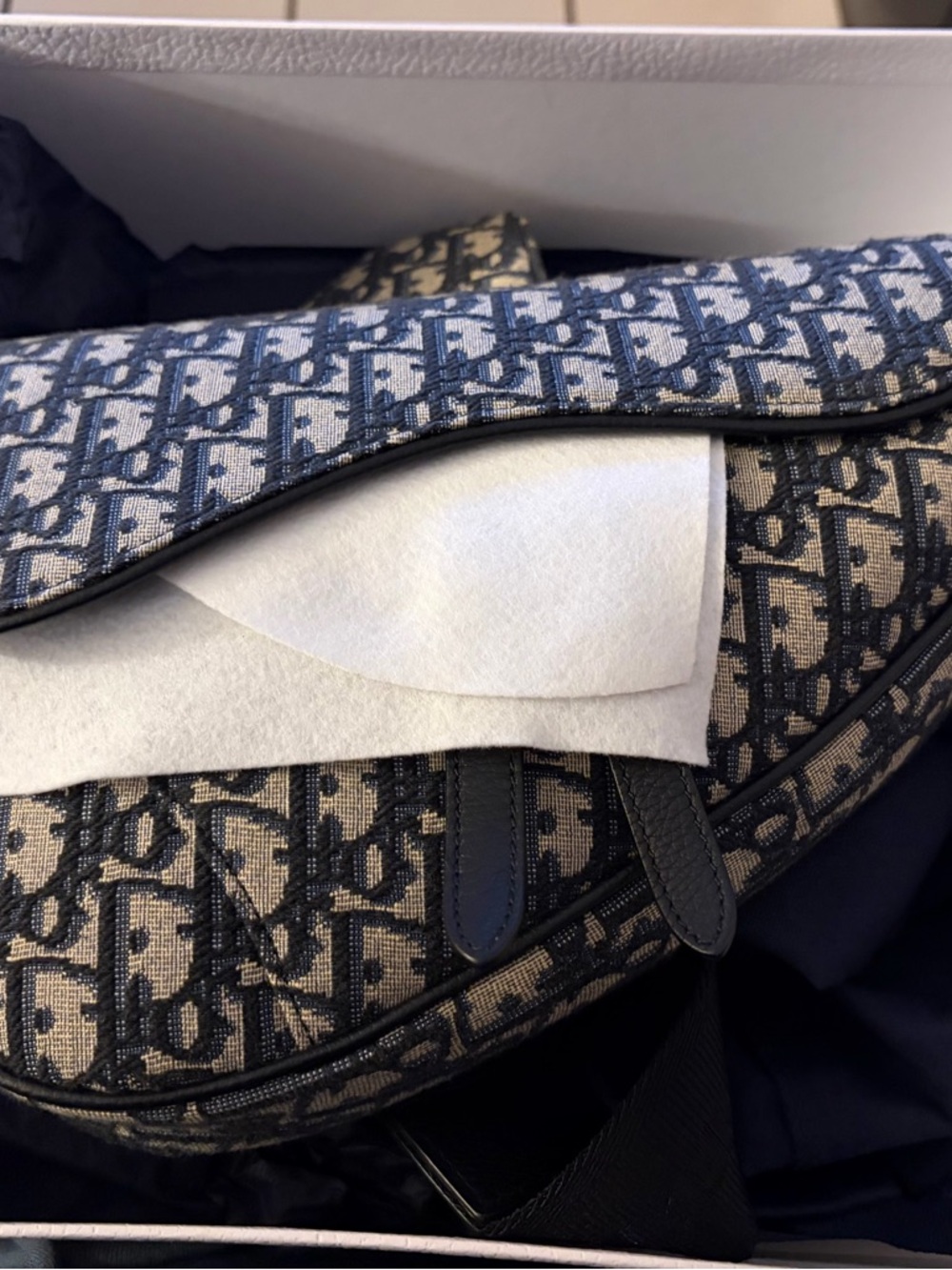 Men’s Dior Oblique Jacquard Saddle Bag - Picture 5 of 7